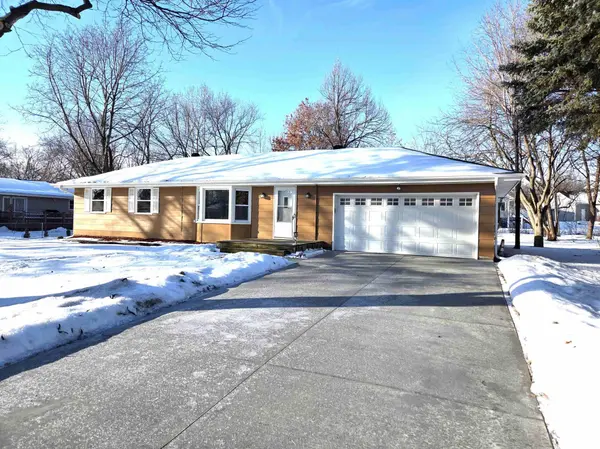 11209 Independence AVE N, Champlin, MN 55316