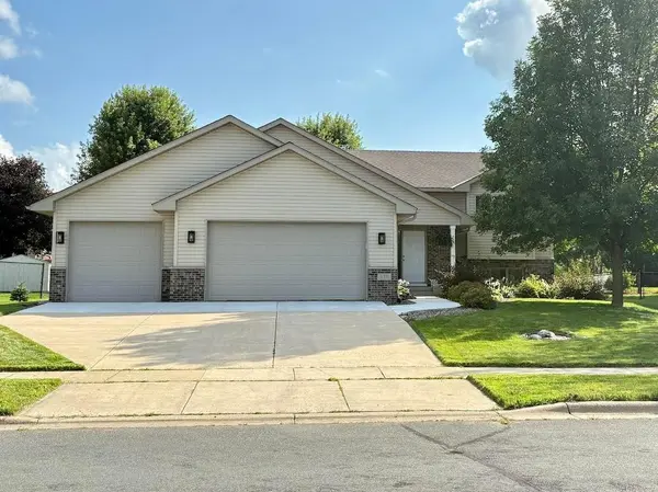 310 Art ST NW, New Prague, MN 56071