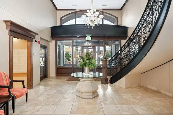 317 Groveland AVE #301, Minneapolis, MN 55403
