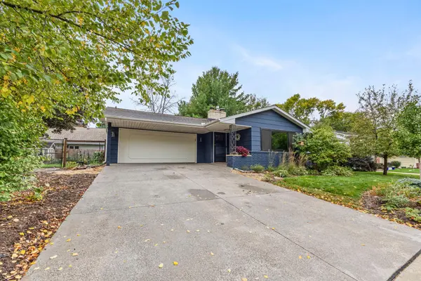 396 Thompson AVE W, West Saint Paul, MN 55118