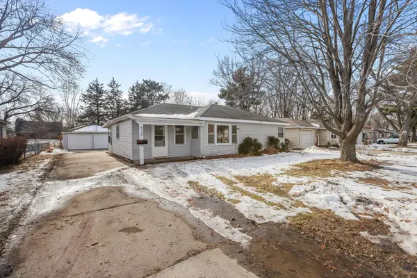 834 Brisbin ST, Anoka, MN 55303