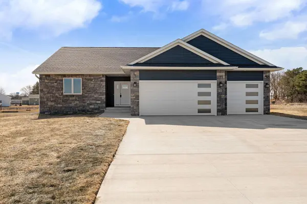 1804 13th PL NE, Austin, MN 55912