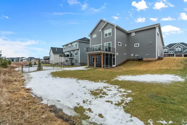 10748 40th ST N, Lake Elmo, MN 55042
