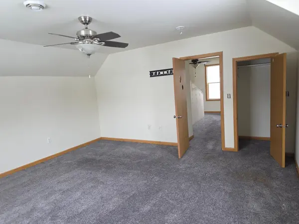 430 N Valley DR, Morton, MN 56270