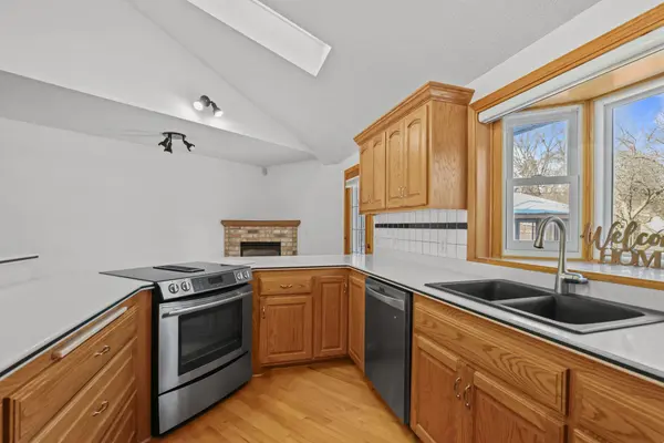 9016 Jackson AVE, Circle Pines, MN 55014