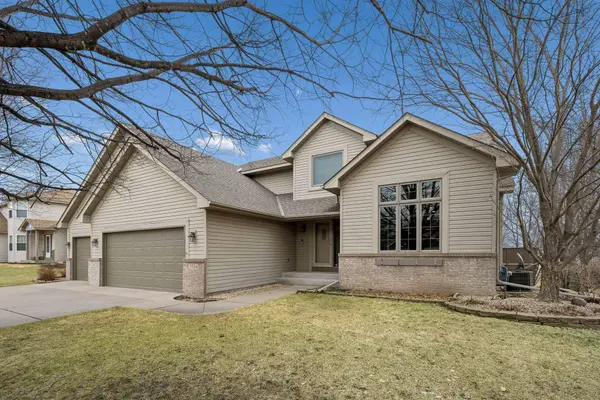 13584 Aspen DR, Rogers, MN 55374