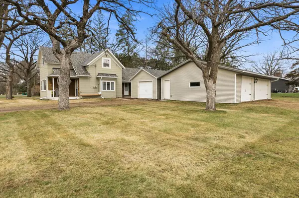 724 E Centre ST, Royalton, MN 56373