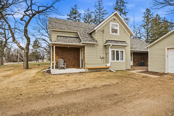 724 E Centre ST, Royalton, MN 56373