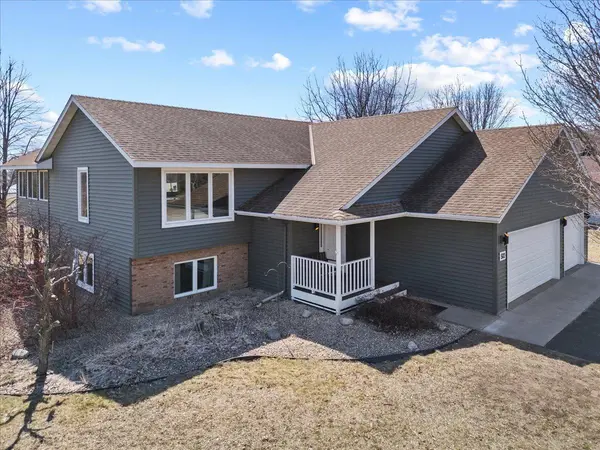 502 9th ST NW, Buffalo, MN 55313