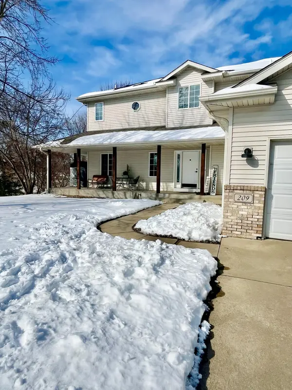 209 Meadow Sweet PL, Watertown, MN 55388