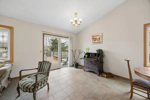12975 Garner LN, Apple Valley, MN 55124