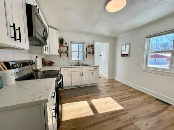 104 4th ST NE, Barnesville, MN 56514