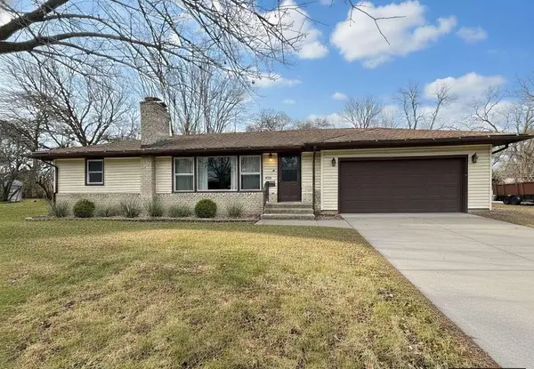 810 57th AVE N,  Brooklyn Center,  MN 55430
