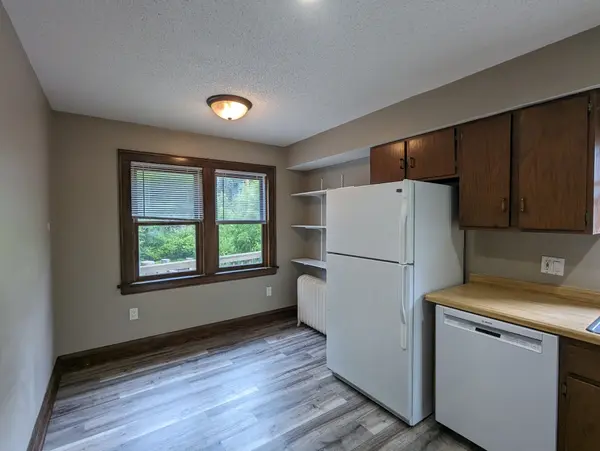 215 W Arrowhead RD, Duluth, MN 55803