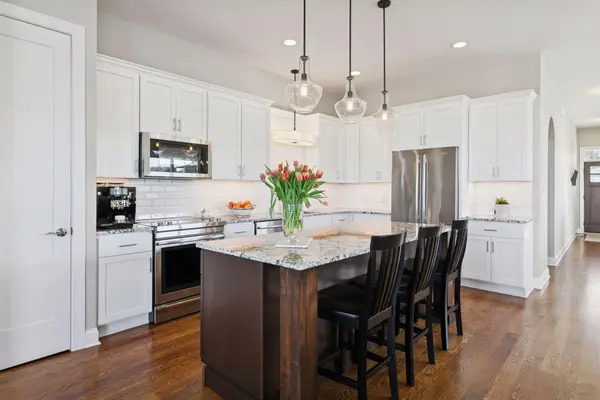17788 Junelle CT, Lakeville, MN 55044