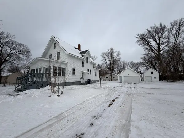 860 Montana AVE, Benson, MN 56215
