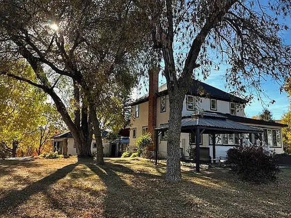 405 E Summit ST, Battle Lake, MN 56515