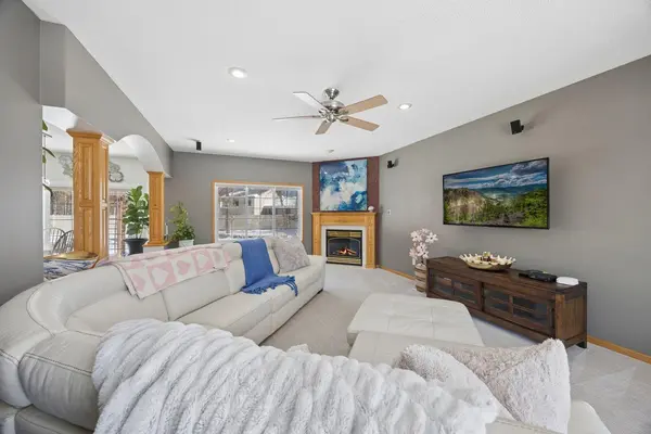 828 Wollak WAY, Sauk Rapids, MN 56379