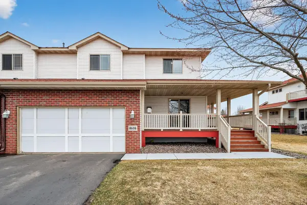 8635 Tessman CIR N, Brooklyn Park, MN 55445