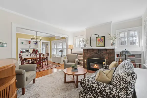 1676 Berkeley AVE, Saint Paul, MN 55105