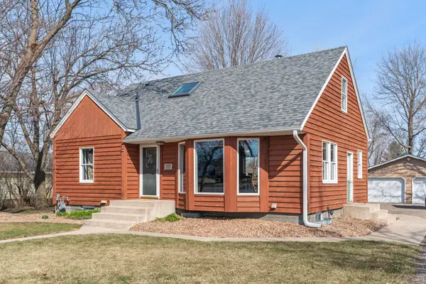 1116 Hoffman ST W, Cannon Falls, MN 55009