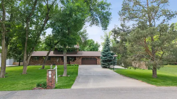 6819 Sunnyside DR, Horace, ND 58047