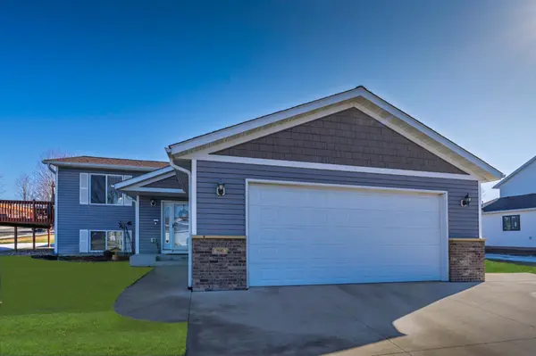 900 9th ST NW, Kasson, MN 55944