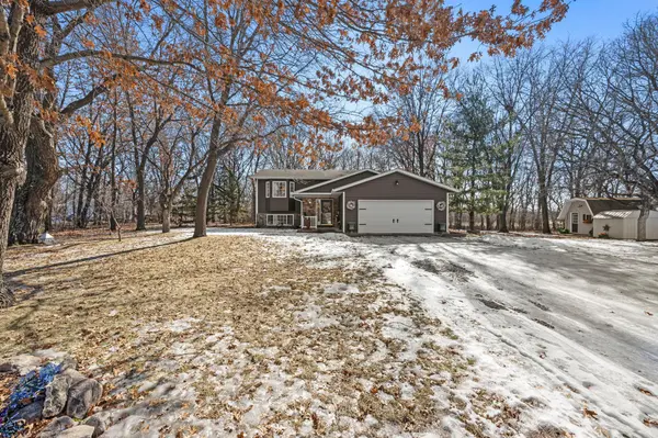9821 300th AVE NW, Princeton, MN 55371