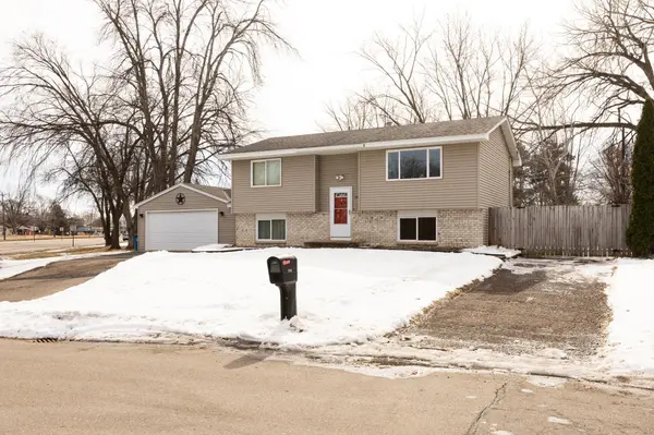 7998 E River RD, Fridley, MN 55432