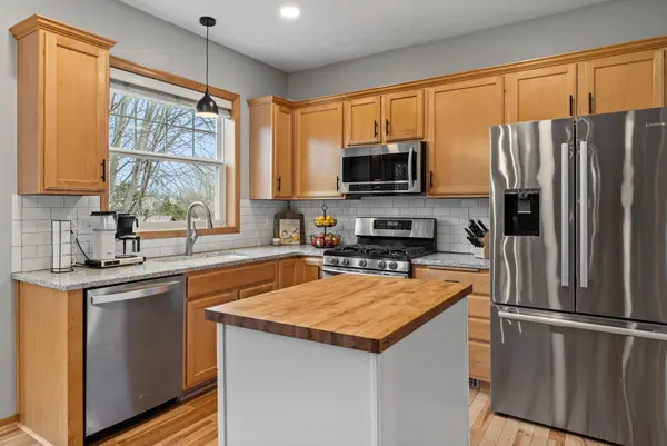 12156 85th PL N, Maple Grove, MN 55369