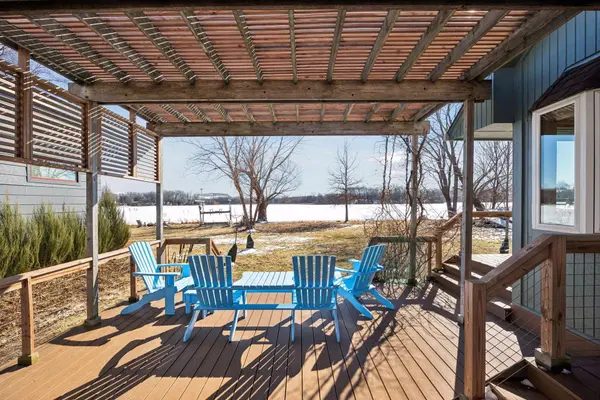 217 Peninsula RD, Medicine Lake, MN 55441