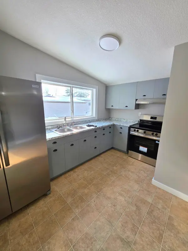 52 Garden CIR, Babbitt, MN 55706