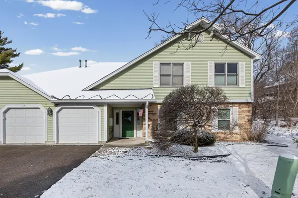 10746 Toledo CT, Bloomington, MN 55437