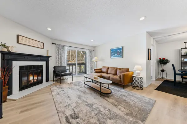 10746 Toledo CT,  Bloomington,  MN 55437
