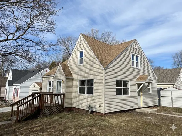 225 E 3rd ST, Albert Lea, MN 56007