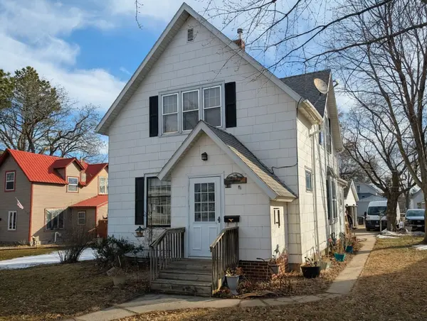 418 S 6th ST, Montevideo, MN 56265