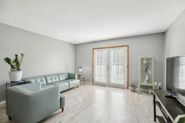 1860 Mcmenemy ST #E, Maplewood, MN 55117