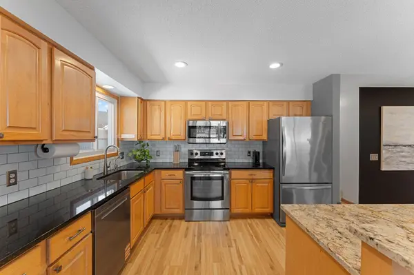 4826 W 140th ST, Savage, MN 55378