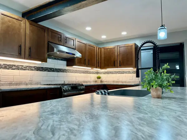 704 Miller AVE, Windom, MN 56101