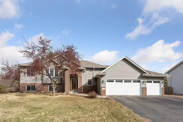617 Highland CIR, Circle Pines, MN 55014