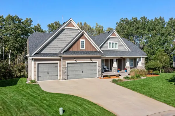 849 Fox CV, Lino Lakes, MN 55014