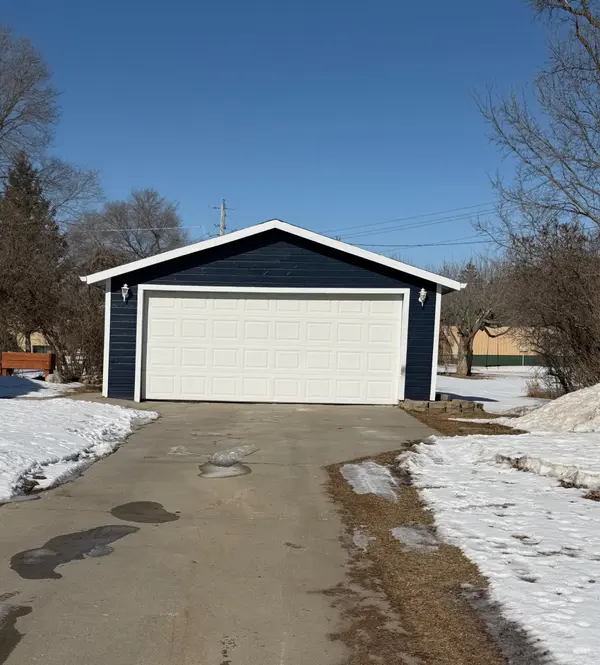 547 3rd AVE NW, Perham, MN 56573