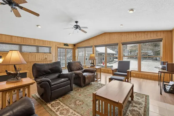 404 Ortloff TRL NW, Watertown, MN 55388
