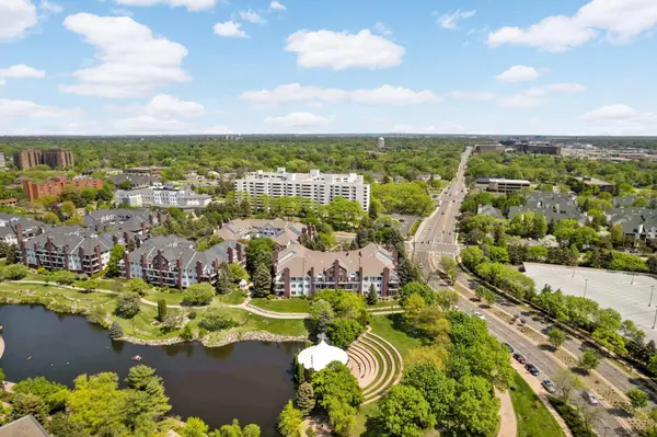 7540 Edinborough WAY #1319, Edina, MN 55435