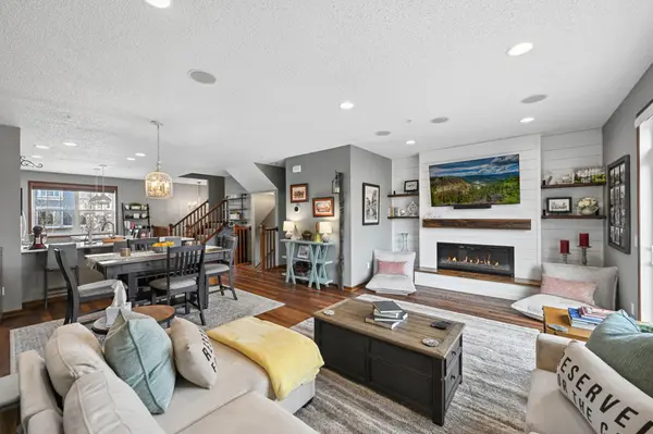 11907 Emery Village DR N, Champlin, MN 55316
