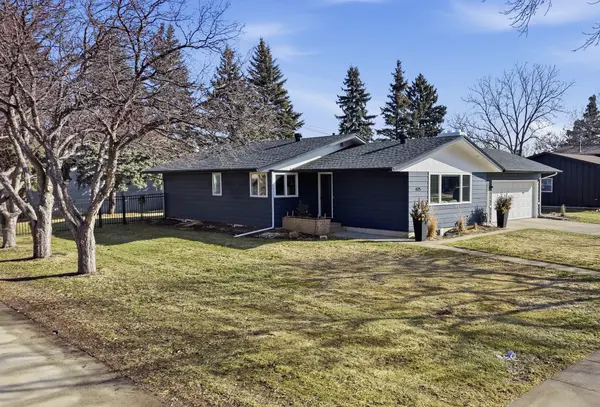 825 Park DR S, Fargo, ND 58103