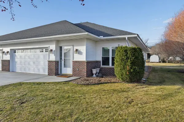 810 2nd ST NW, New Prague, MN 56071