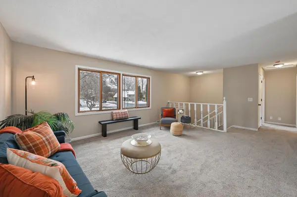 923 123rd LN NW, Coon Rapids, MN 55448