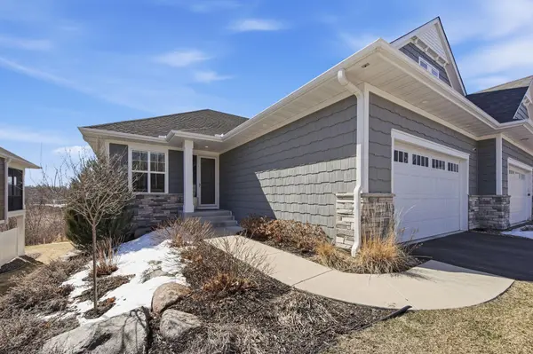 17031 Kerrick CT, Lakeville, MN 55044