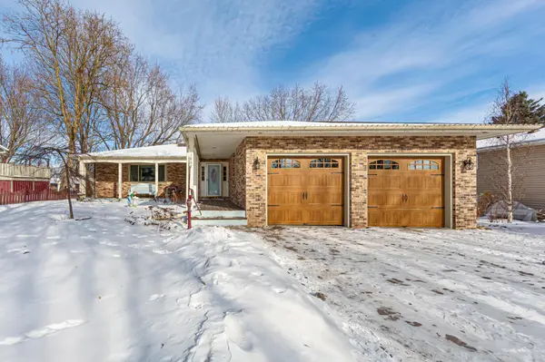 1802 Van Buren CT, Northfield, MN 55057